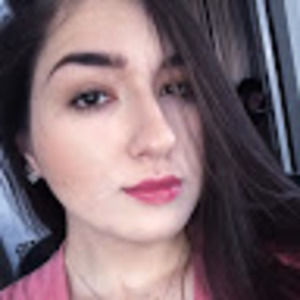 Meet your Posher, Beatriz